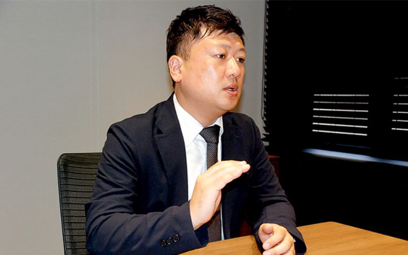 瀧本正人課長の写真