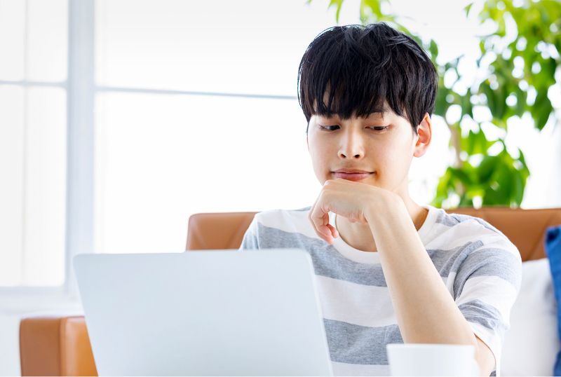 テレワークをしているイメージ画像