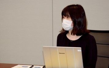 人事労務グループ・古賀彩花の写真