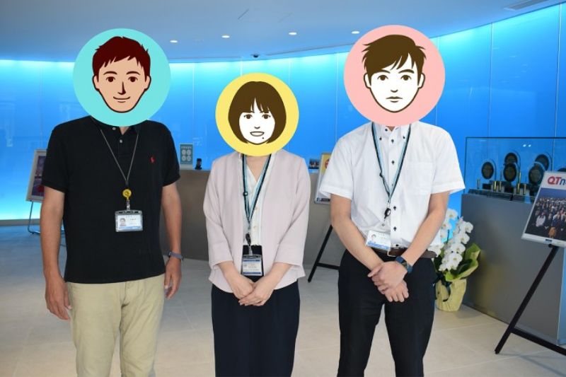社員3人が集合した画像