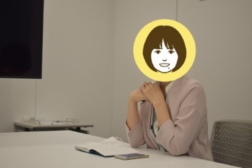 清水さんが話している写真